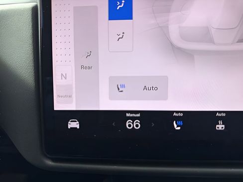 Used 2022 Tesla Model X Plaid image 23