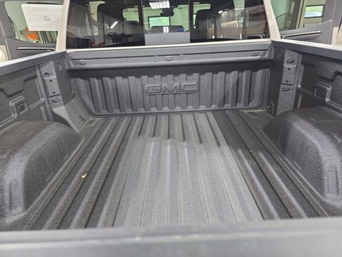 New 2026 GMC Sierra 1500 AT4 w/ AT4 Premium Package AWD/4WD image 12