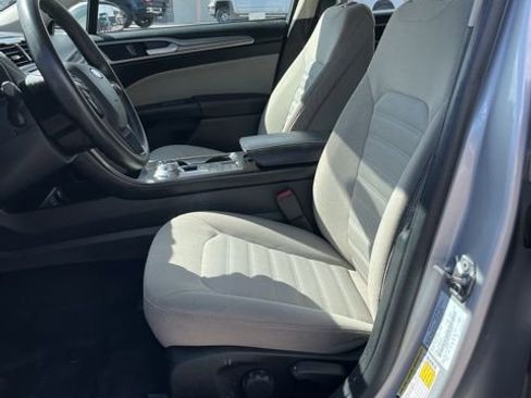 Used 2018 Ford Fusion S FWD image 31