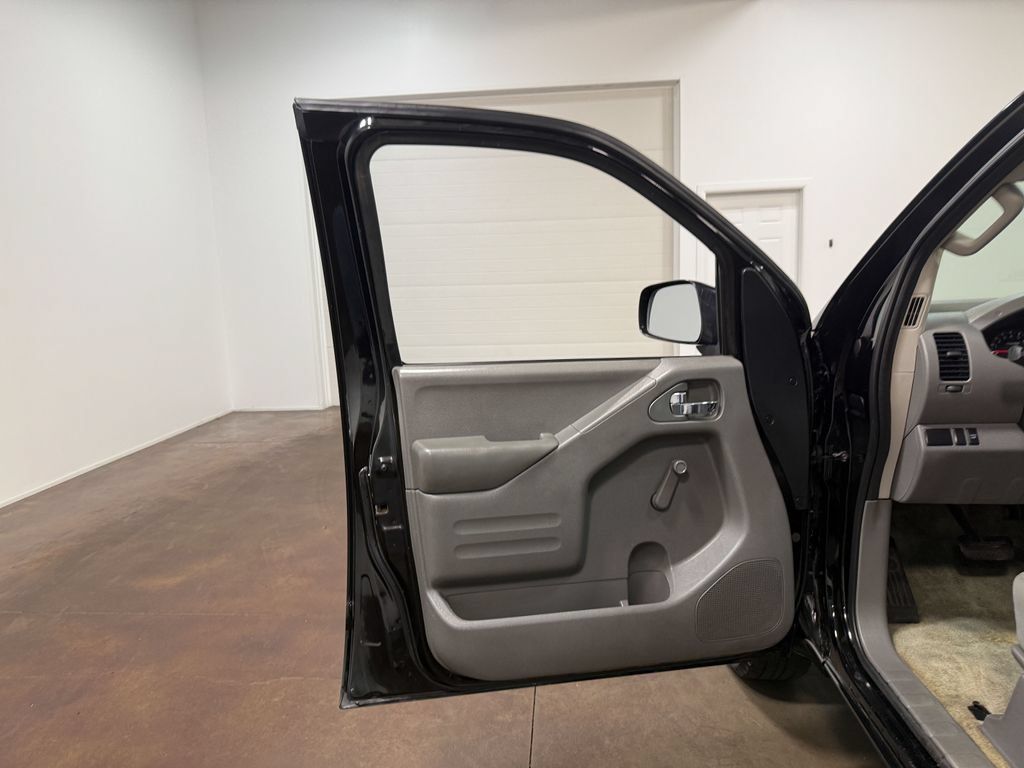 Used 2015 Nissan Frontier S RWD image 58