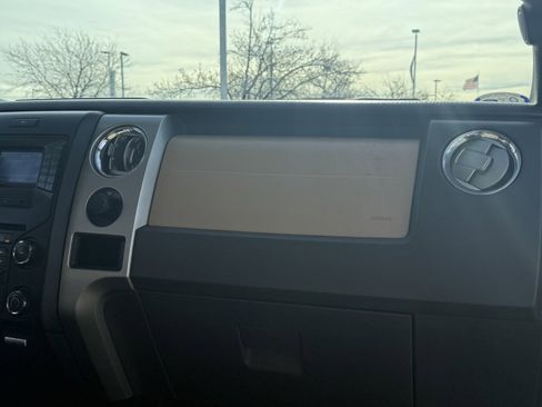 Used 2013 Ford F150 XLT w/ Mid Equipment Group image 21