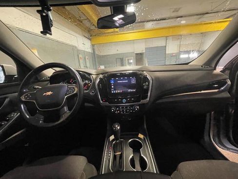Used 2020 Chevrolet Traverse LT image 31