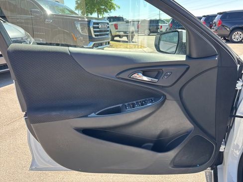 Used 2023 Chevrolet Malibu LT FWD image 8