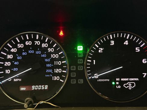 Used 2005 Lexus LX 470 4WD image 37