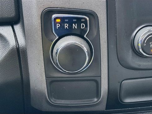 Used 2018 RAM 1500 Express RWD image 16