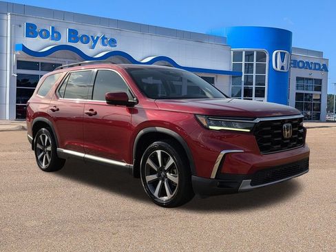 Certified 2023 Honda Pilot Elite image 3