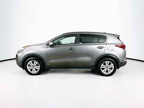 Used 2017 Kia Sportage LX image 4
