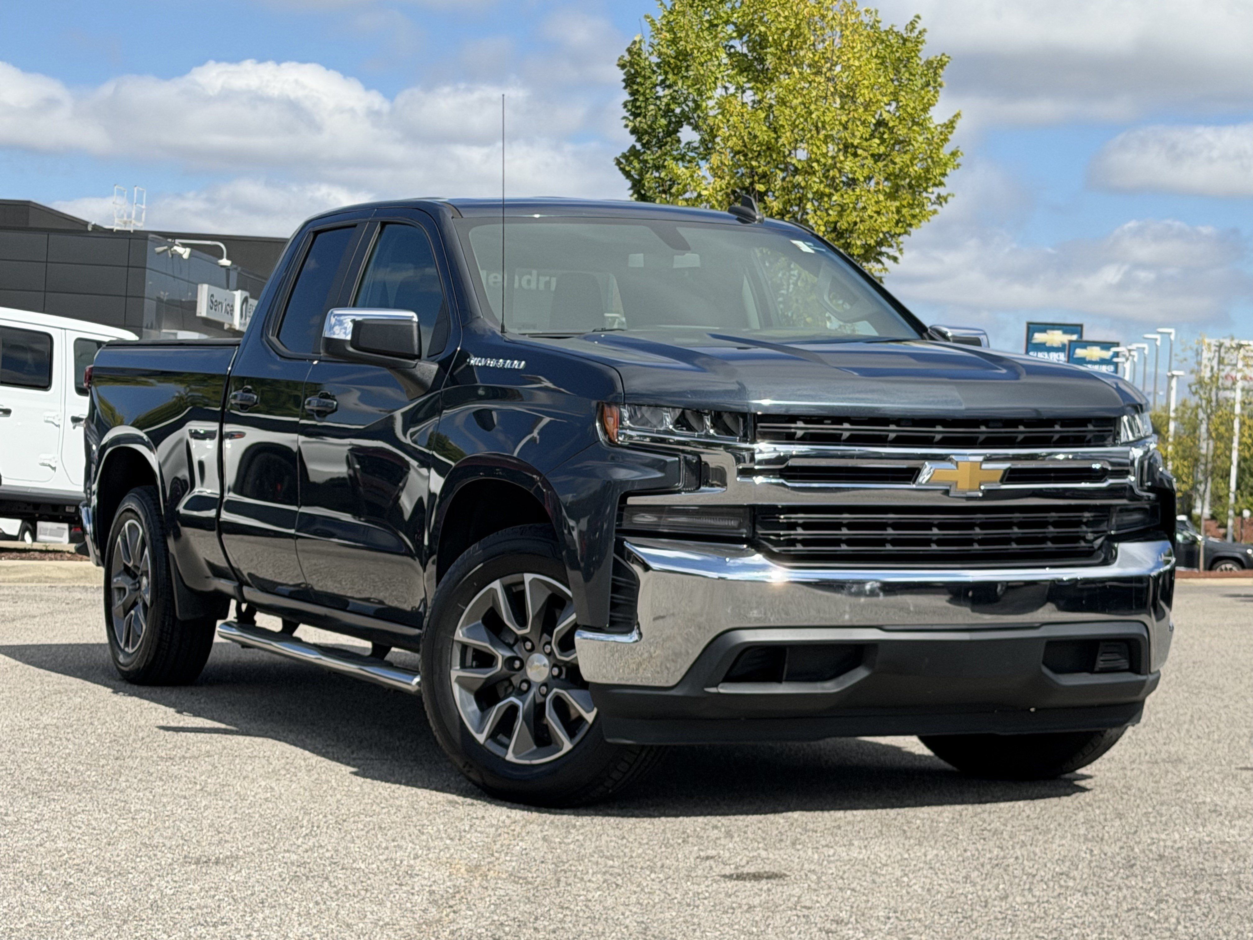 Used 2019 Chevrolet Silverado 1500 LT w/ All-Star Edition RWD image 2