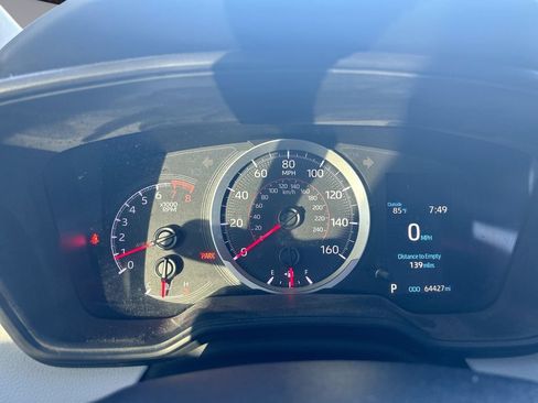 Used 2022 Toyota Corolla SE FWD image 19