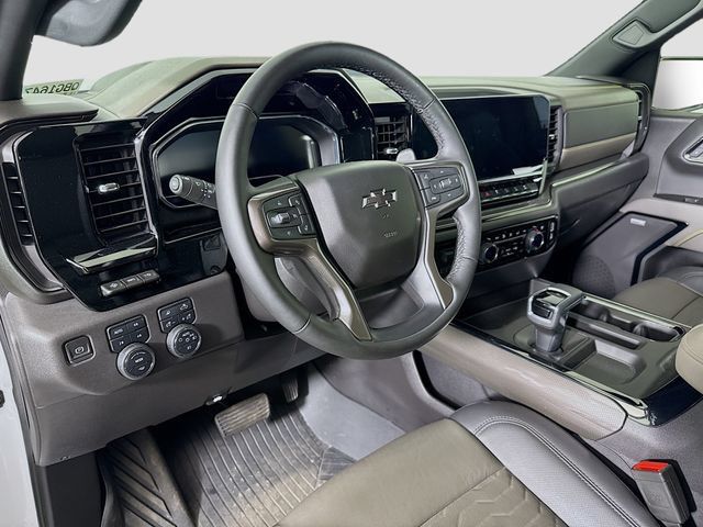 Used 2024 Chevrolet Silverado 1500 ZR2 w/ ZR2 Bison Edition AWD/4WD image 9