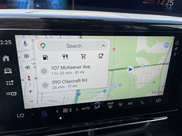 Used 2025 Lincoln Nautilus Reserve AWD/4WD image 18