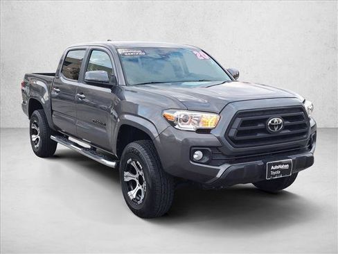 Used 2020 Toyota Tacoma SR5 image 3