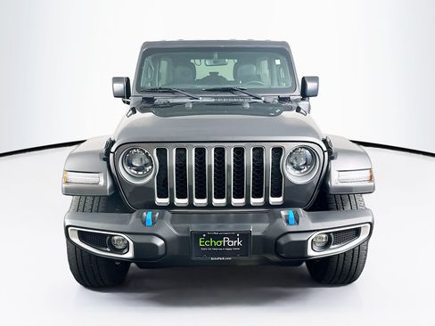 Used 2023 Jeep Wrangler Unlimited Sahara AWD/4WD image 2