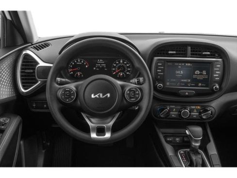 Used 2022 Kia Soul LX image 4
