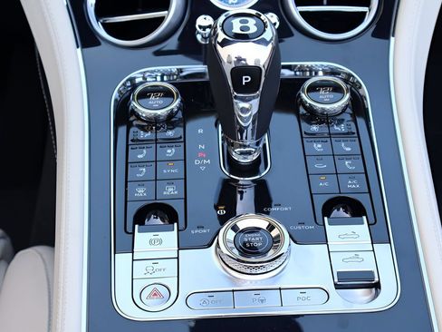Certified 2024 Bentley Continental GT AWD/4WD image 25