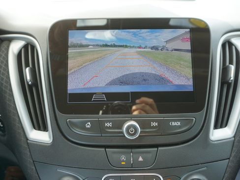Used 2024 Chevrolet Malibu LT image 12