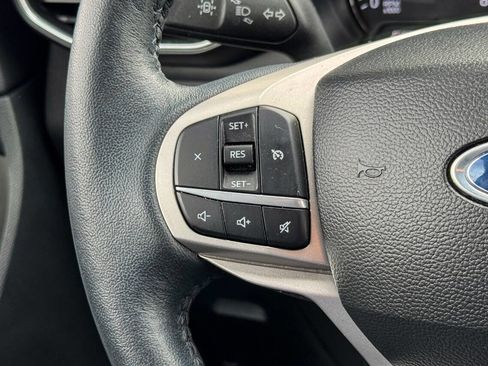 Used 2023 Ford Explorer XLT w/ Equipment Group 202A image 26