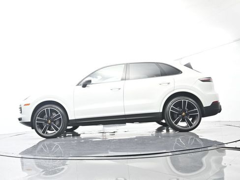 Certified 2023 Porsche Cayenne Platinum Edition AWD/4WD image 47