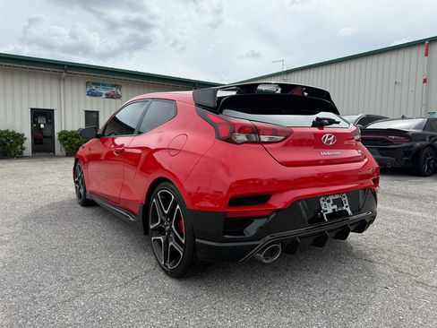 Used 2022 Hyundai Veloster N image 14