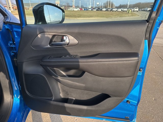 New 2026 Chrysler Pacifica Select w/ S Appearance Package FWD image 24