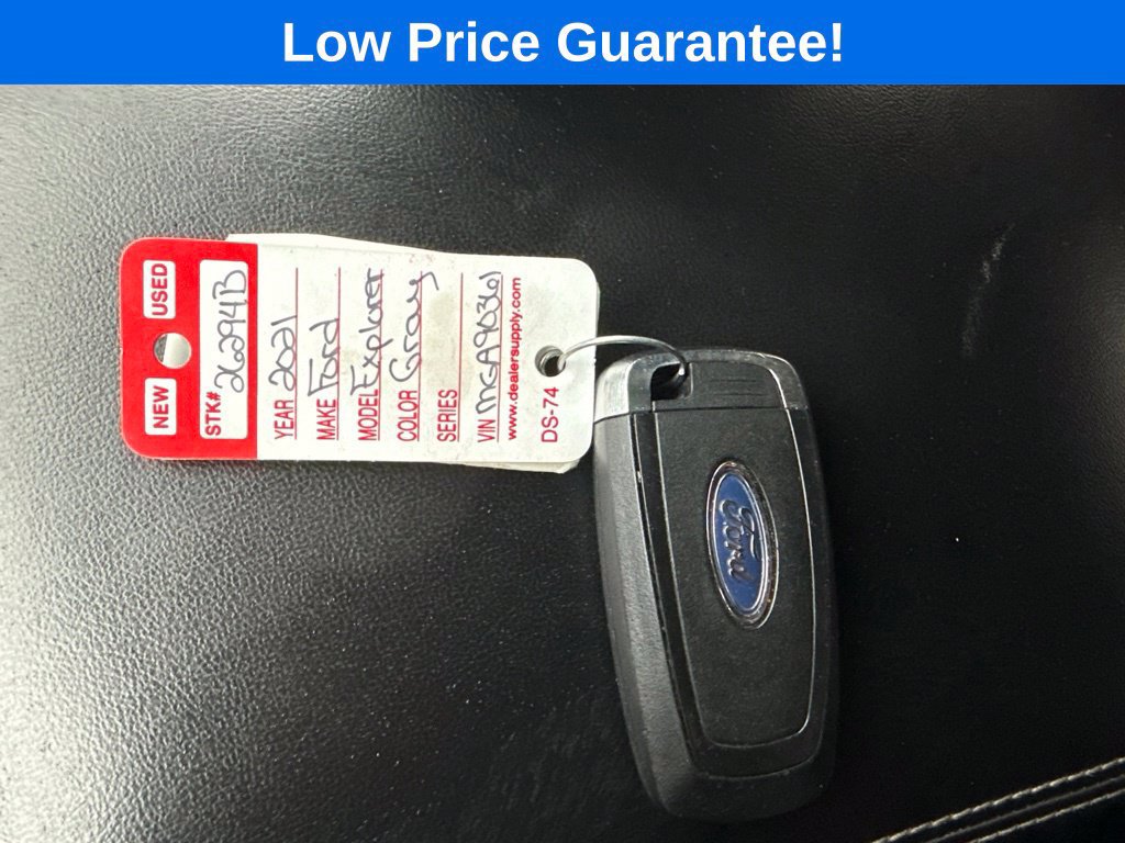 Certified 2021 Ford Explorer XLT w/ Equipment Group 202A AWD/4WD image 43