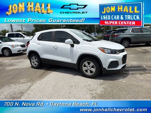 Used 2020 Chevrolet Trax LS FWD image 15