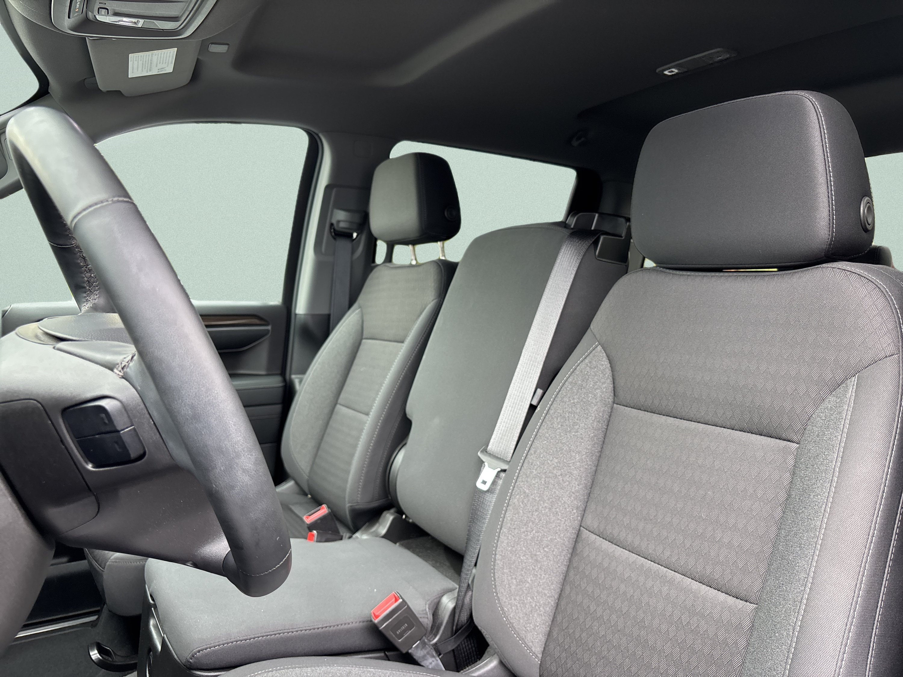 Used 2024 Chevrolet Silverado 1500 LT AWD/4WD image 14