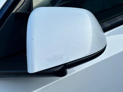 Used 2023 Tesla Model Y Long Range image 11