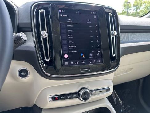 Certified 2023 Volvo XC40 B5 Plus w/ Protection Package Premier AWD/4WD image 20