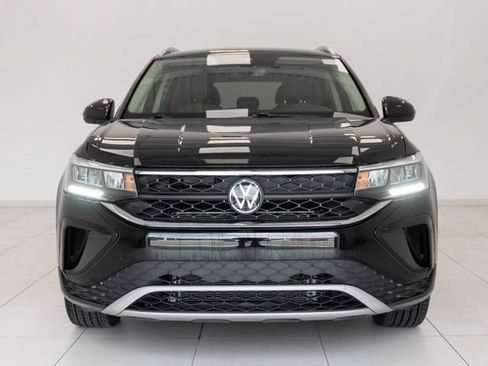 Used 2024 Volkswagen Taos SE FWD image 24