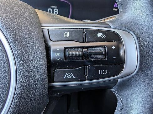 Used 2024 Kia Sportage EX AWD/4WD image 21