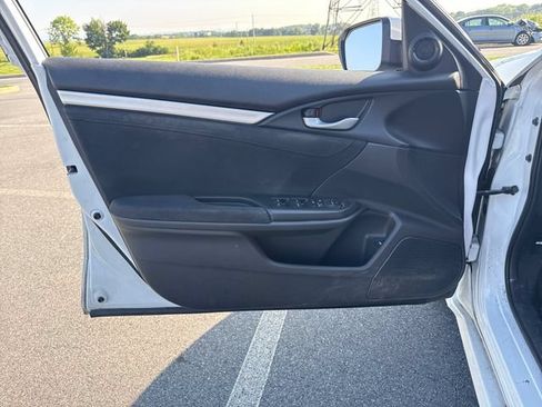 Used 2019 Honda Civic EX image 24