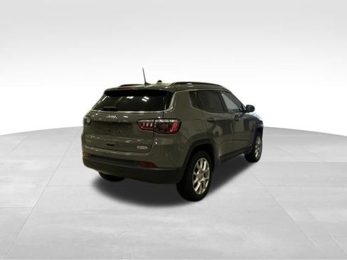 Used 2023 Jeep Compass Latitude AWD/4WD image 27