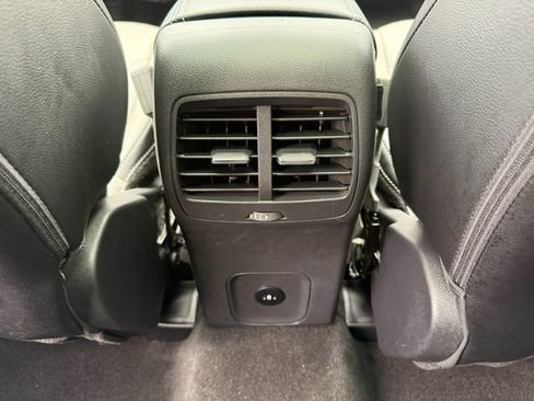 Used 2025 Ford Escape SE w/ PHEV Premium Package FWD image 15