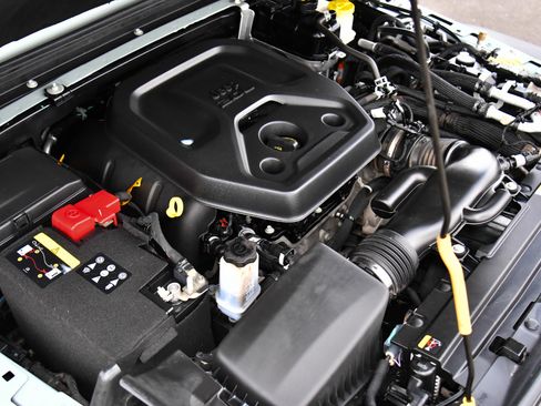 Used 2023 Jeep Wrangler Unlimited AWD/4WD image 43