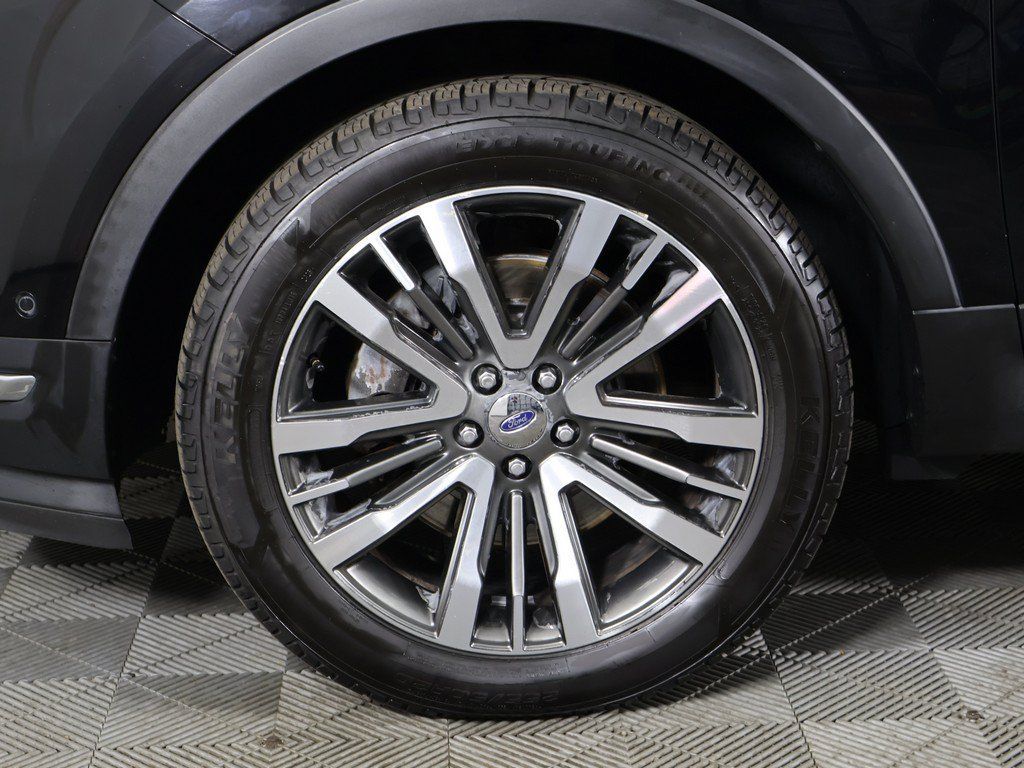Used 2018 Ford Explorer Platinum AWD/4WD image 27
