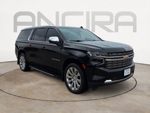 Used 2023 Chevrolet Suburban Premier w/ Advanced Technology Package image 4