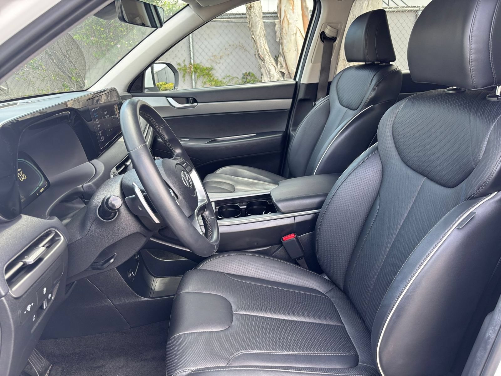 Used 2025 Hyundai Palisade SEL FWD image 29