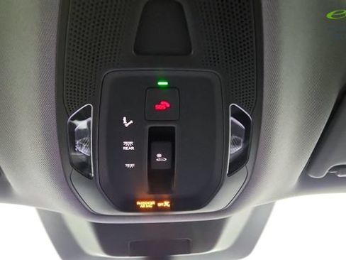 Used 2025 Audi A6 e-tron Premium Plus w/ Premium Plus RWD image 70