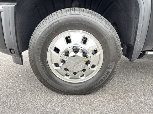 Used 2026 GMC Sierra 3500 Denali Ultimate AWD/4WD image 13