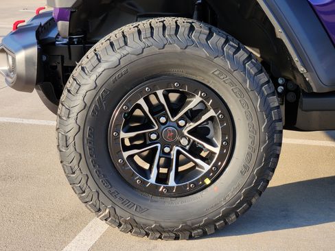 New 2026 Jeep Wrangler Rubicon w/ Xtreme 35 Tire Package image 10