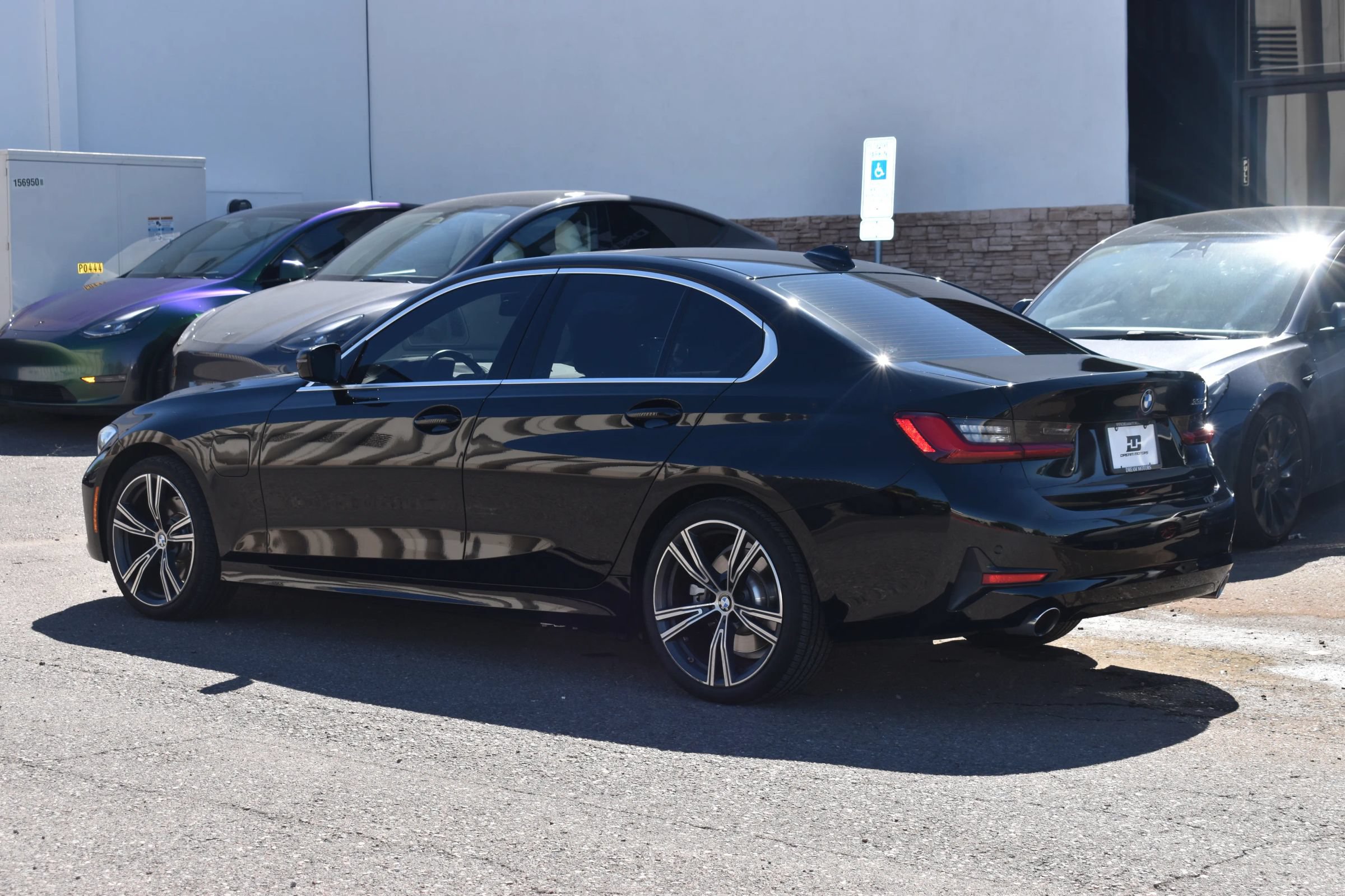Used 2021 BMW 330e w/ Driving Assistance Package RWD image 6