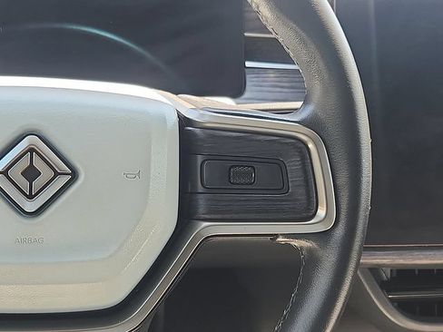 Used 2024 Rivian R1S Adventure AWD/4WD image 14
