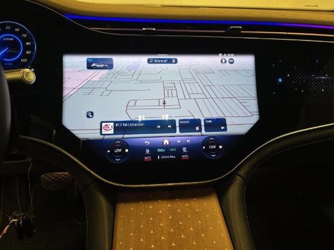 Used 2024 Mercedes-Benz EQS 450+ SUV image 14