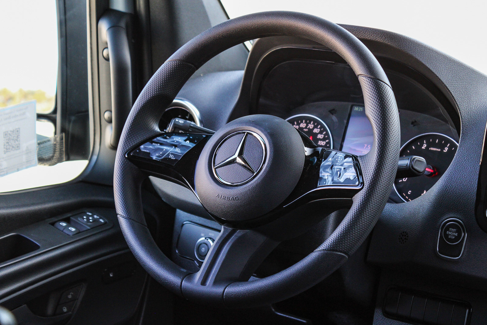 New 2026 Mercedes-Benz Sprinter 2500 image 17
