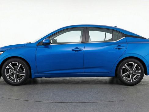 Used 2025 Nissan Sentra SV image 5