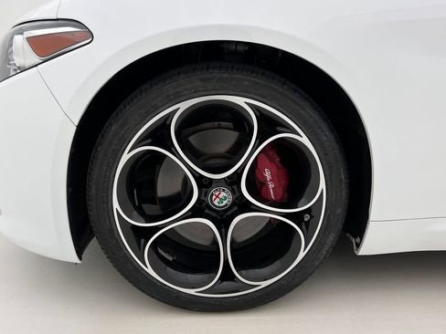 Used 2020 Alfa Romeo Giulia Ti Sport w/ Quick Order Package 22S Sport image 32