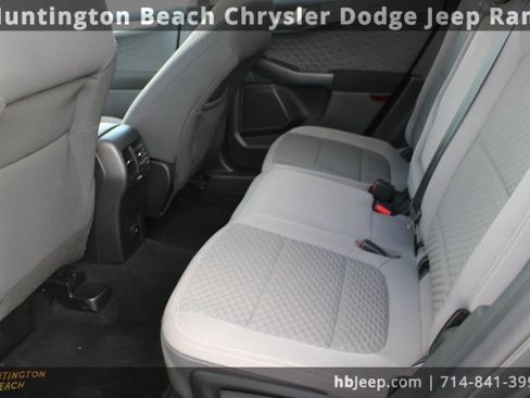 Used 2020 Ford Escape SE image 36