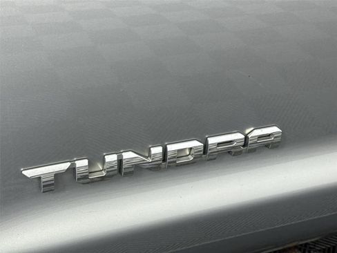 Used 2017 Toyota Tundra SR5 w/ TRD Off Road Package AWD/4WD image 10