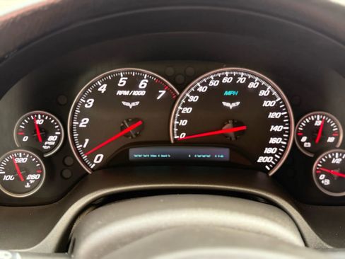 Used 2005 Chevrolet Corvette Coupe w/ Preferred Equipment Group image 24